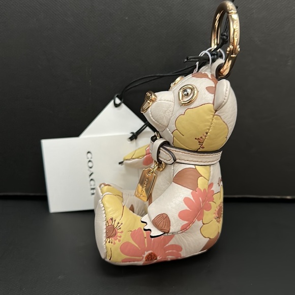 NWT Coach Bear Bag Charm Floral Cluster Print Leather Flowers Keychain Fob Gold - Picture 4 of 6